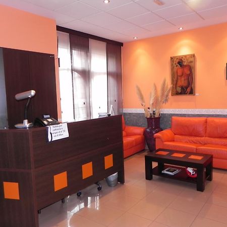 Hotel Restaurante Pizzeria Abc Ларача Экстерьер фото